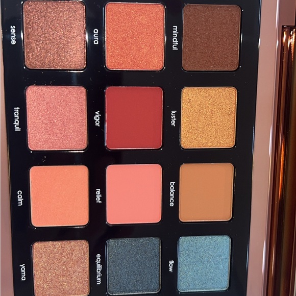 Natasha Denona Zendo Palette - Metallic Rose Copper Compact - Picture 4 of 4